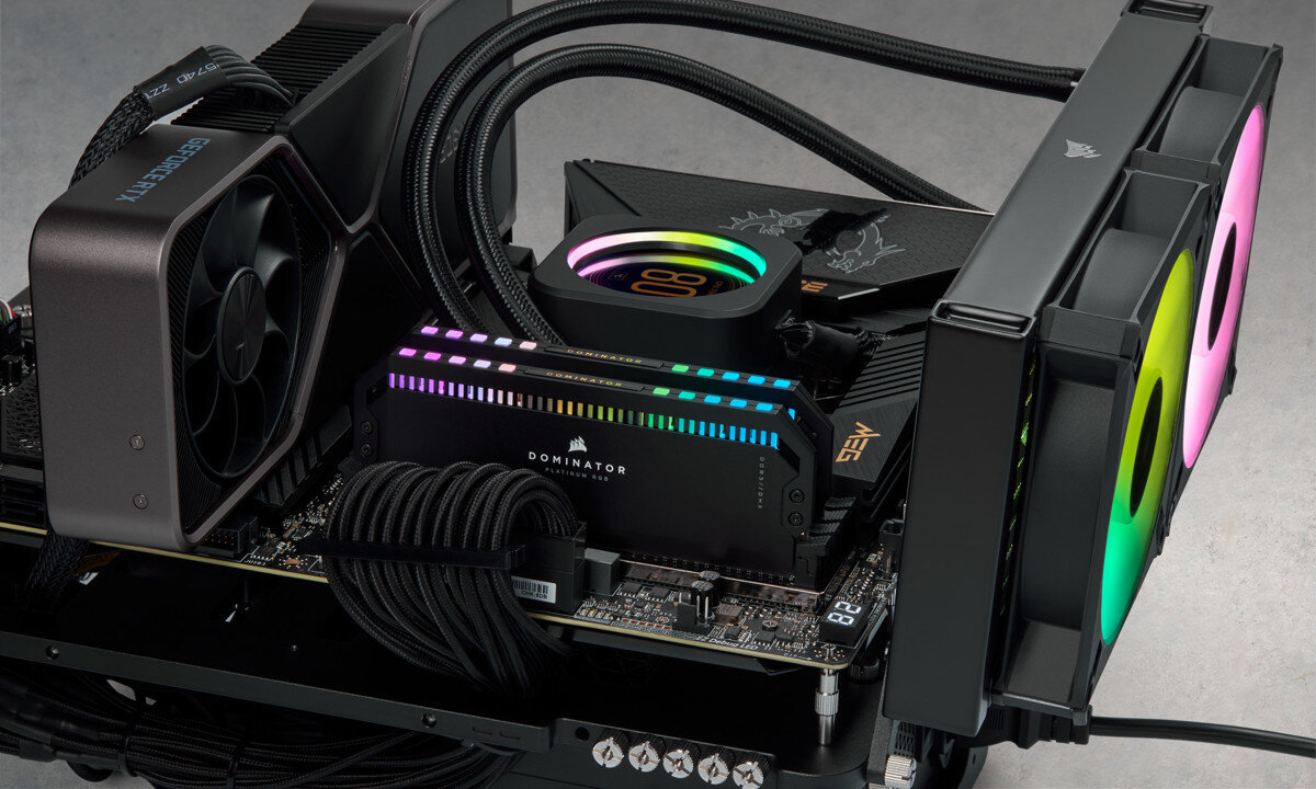 Pamiec RAM CORSAIR Dominator Platinum RGB 64GB 5200MHz niezastapiony element komputera