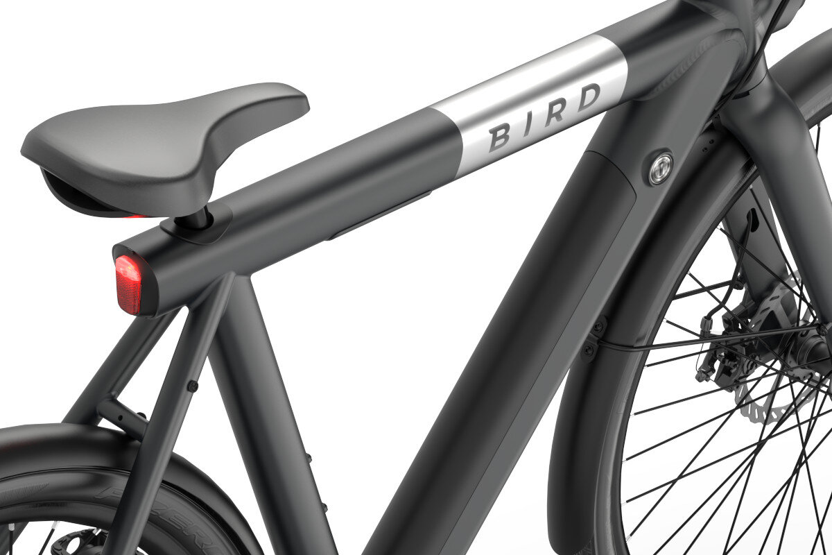 Rower elektryczny BIRD Urban 1.0 M22 Wygodne siodełko