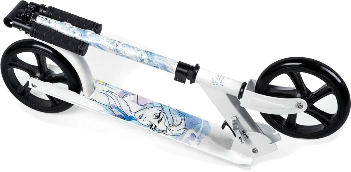 Hulajnoga Disney Kraina Lodu prosty system składania zajmuje mało miejsca