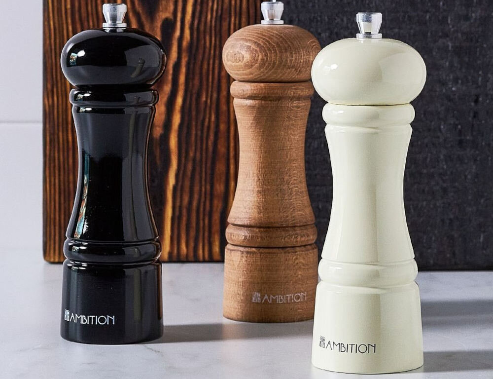 Mlynek do przypraw AMBITION Chess Drewniany latwa obsluga wygoda komfort mechanizm mielacy