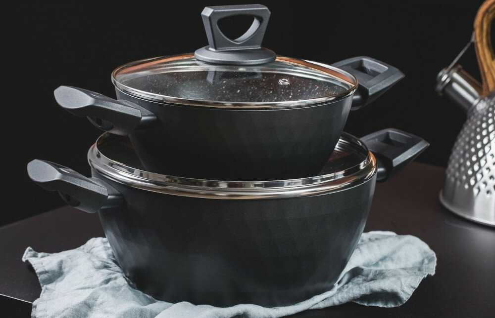 Garnek AMBITION Diamond 20 cm szybkie i rownomierne nagrzewanie wyglad design wykonanie