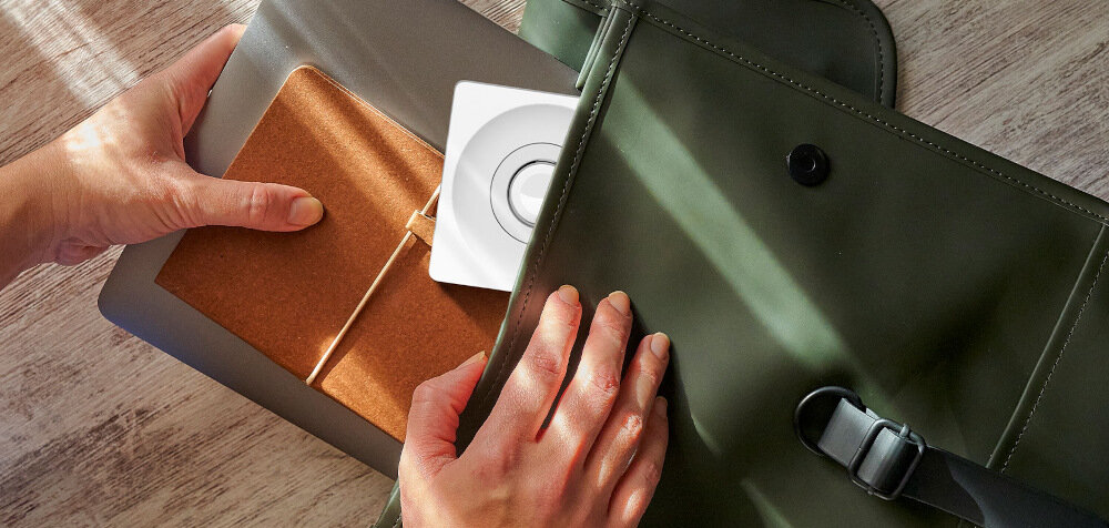 Ładowarka do smartwatcha BELKIN Fast Charger do Apple Watch design wymiary nowoczesne eleganckie