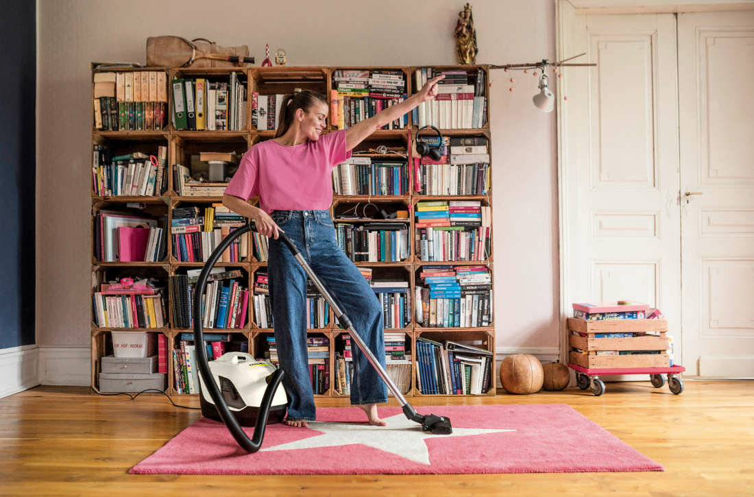 Odkurzacz KARCHER DS 6 Premium Plus Nie wymaga stosowania workow filtracyjnych