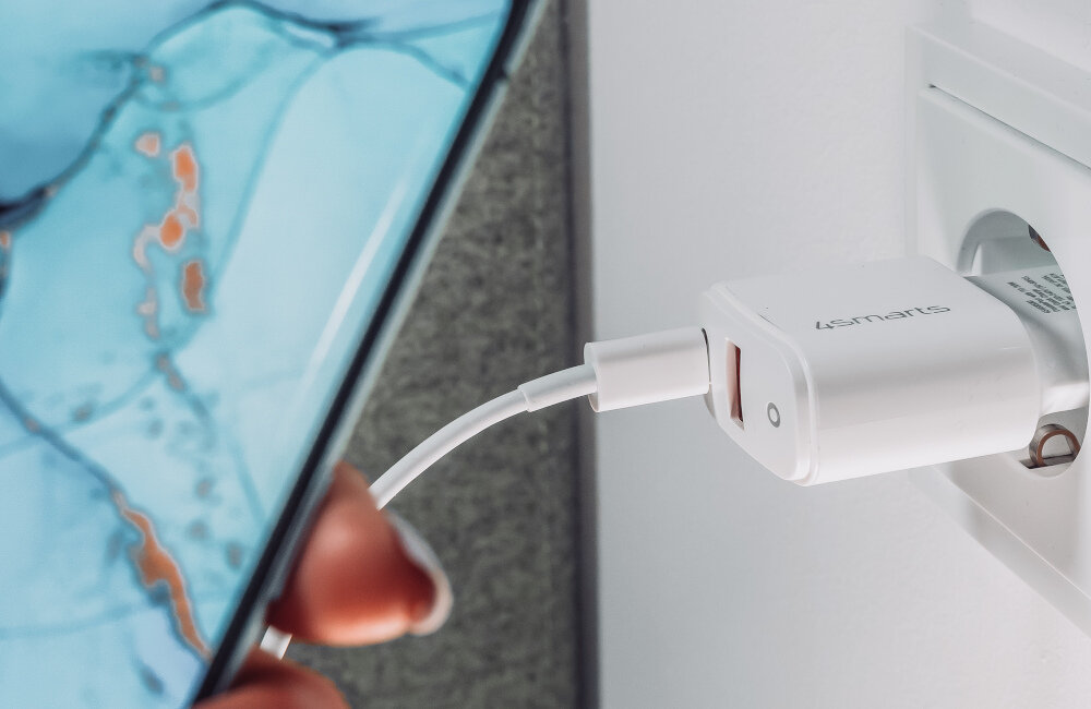 Ładowarka sieciowa 4SMARTS DoublePort PD 30W Biały moc możliwości rozmiar zaleta ładowarka