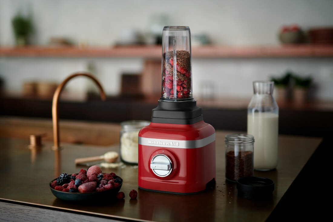 Blender kielichowy KITCHENAID 5KSB1330EER czerwony funkcja miekkiego startu
