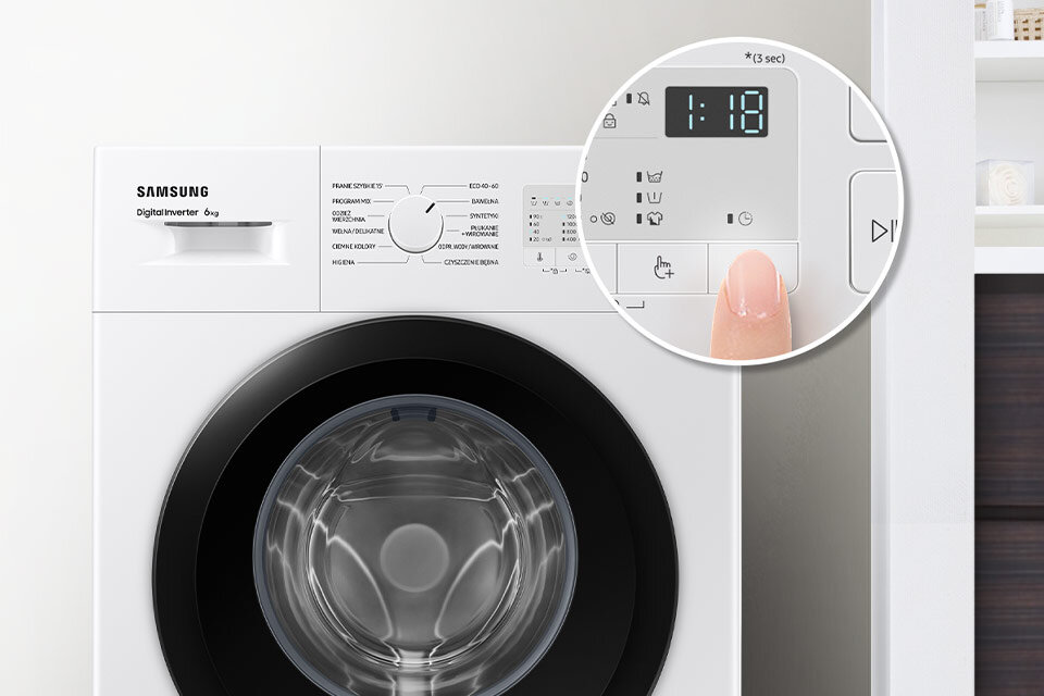 Pralka z widocznym panelem sterowania, na którym wyświetlany jest czas 1:18. Logo \'SAMSUNG\' oraz napis \'Digital Inverter 6 kg\' znajdują się na froncie urządzenia.