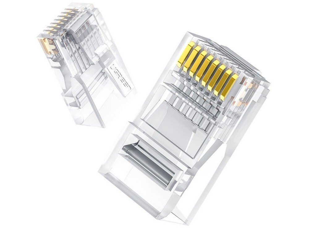 Wtyk UGREEN 60558 Widok z góry na dwa przezroczyste złącza internetowe, z których jedno znajduje się na pierwszym planie, a drugie w tle, z wyraźnie widocznym wytłoczonym napisem 'UGREEN' na plastikowej blokadzie