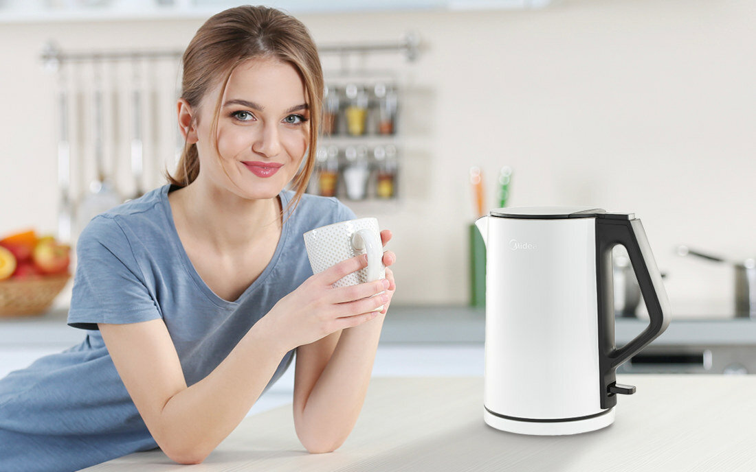 Czajnik MIDEA MK-15H01A Obudowa dwuscienna z technologia CoolTouch