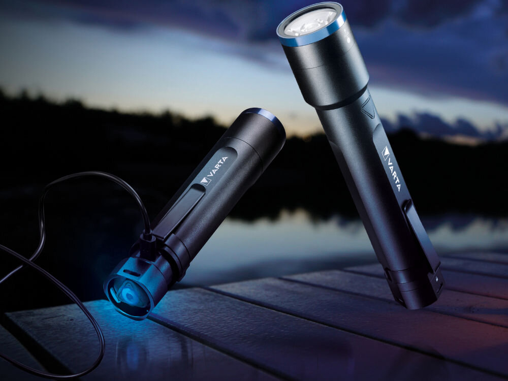 Latarka VARTA Night Cutter F40 147 metrów dioda led cree 400 lumenów