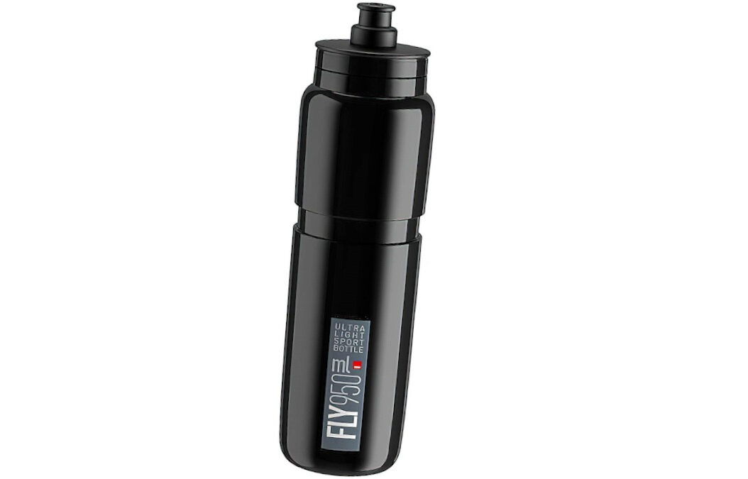 Bidon ELITE Fly 950 ml Czarny Szeroki wlew mozliwosc mycia w zmywarce wygodny ustnik typu push-pull