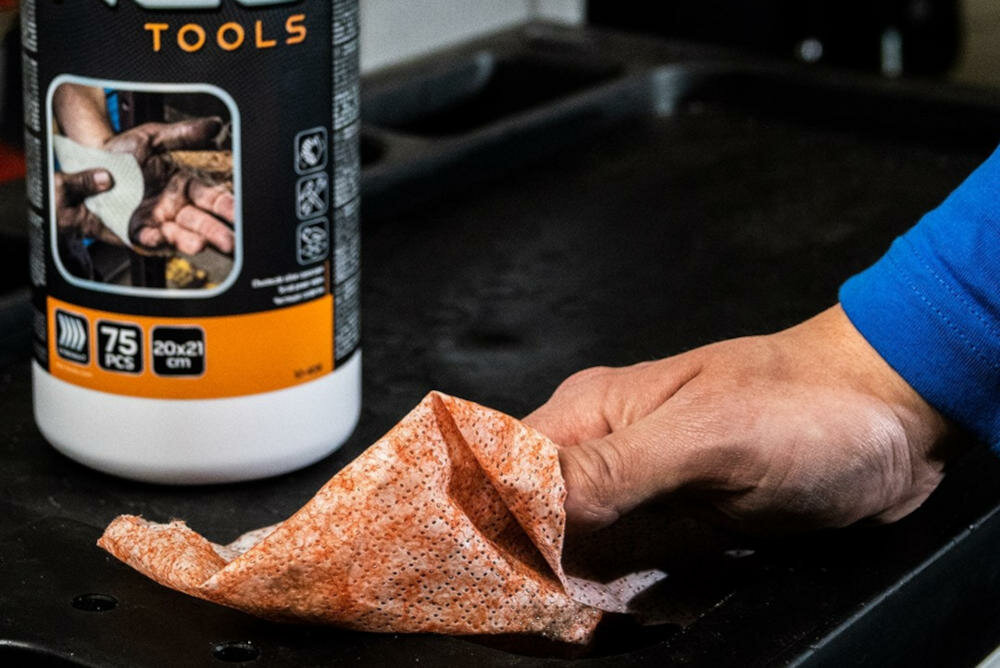 NEO chusteczki mokre mycie ręce czyszczenie powierzchnia zabrudzenia budownictwo motoryzacja poligrafia lakiernictwo