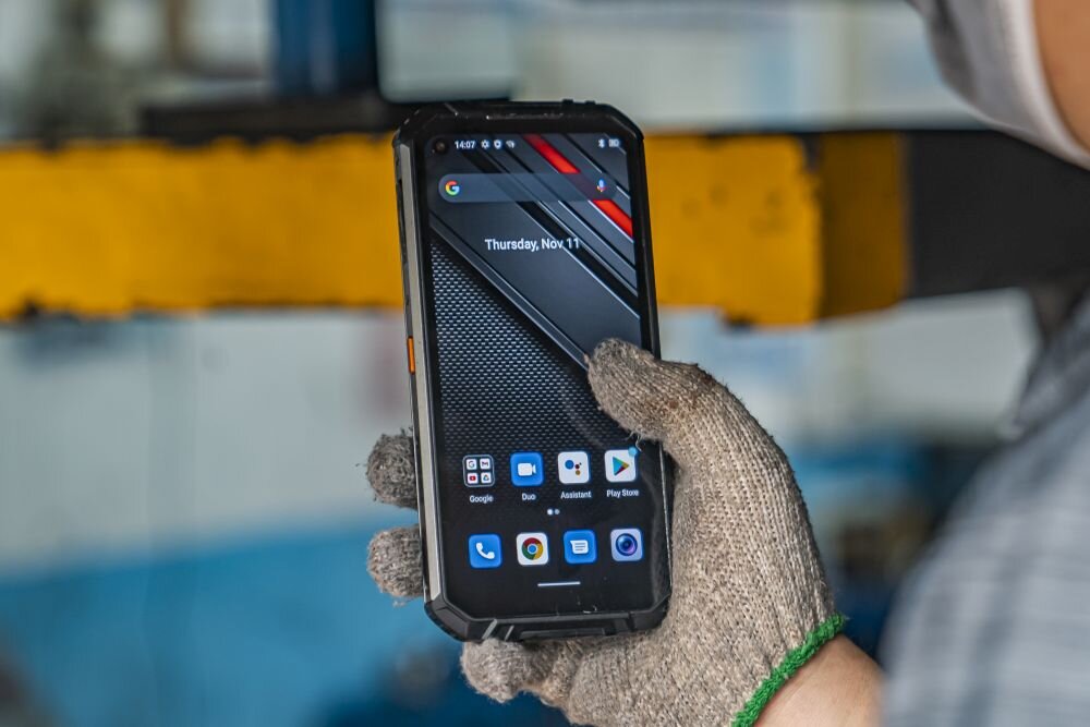 Smartfon OUKITEL WP16   ekran bateria aparat procesor ram pamięć pojemność rozdzielczość zdjęcia filmy opis dane cechy blokady system łączność wifi bluetooth obudowa szkło odporność porty muzyka transfer sieć przekątna matryca waga czujniki oled amoled ips