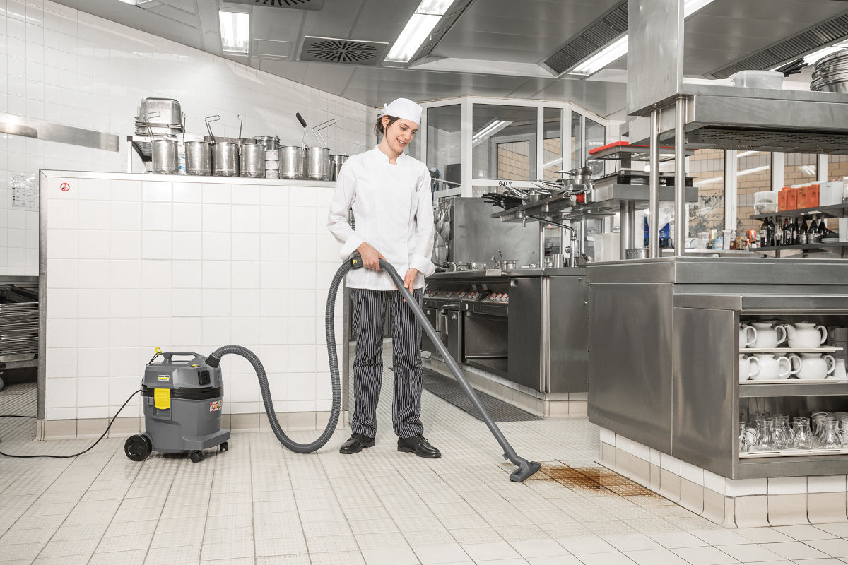 Пылесос KARCHER NT 22/1 Ap Te 1.378-610.0 внешний вид применение