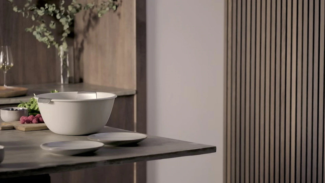 Miska JOSEPH JOSEPH Uno 20154 + Młynki Milltop Kompaktowy design wymiary wysokość średnica pojemność serwowanie przygotowywanie sałatki przechowywanie