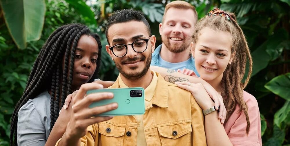Smartfon BLACKVIEW A70 Pro ekran bateria aparat procesor ram pamięć pojemność rozdzielczość zdjęcia filmy opis dane cechy blokady system łączność wifi bluetooth obudowa szkło odporność porty muzyka transfer sieć przekątna matryca waga czujniki