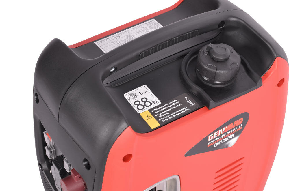 GENMAC agregat zbiornik paliwo pojemność autonomia