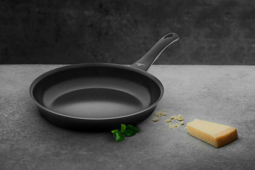 Patelnia GERLACH First 20 cm praktyczne naczynie