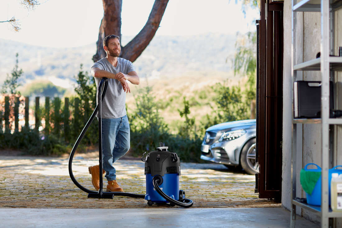 Odkurzacz warsztatowy NILFISK Buddy II 18 Car Cleaner skuteczny uzytkowanie manewrowanie przechowywanie pojemnik pojemnosc 12 l moc 1200W