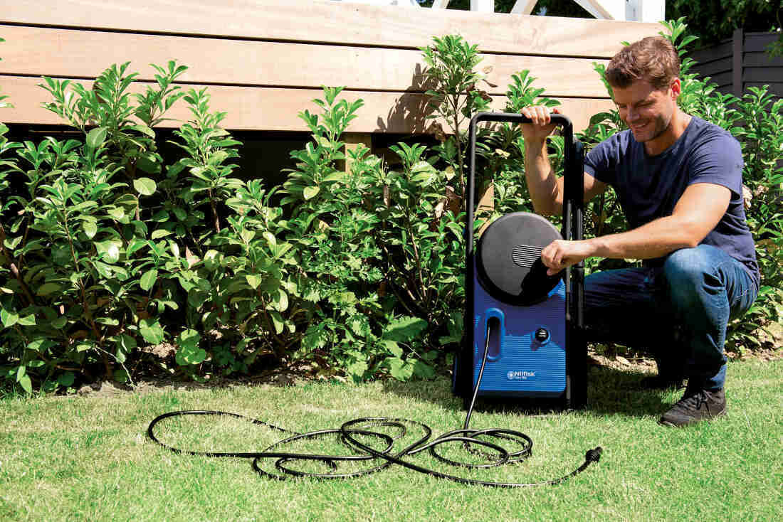 Myjka cisnieniowa NILFISK CORE 150-10 Powercontrol - EU 10-metrowy waz komfort wygoda uzytkowanie zwijanie