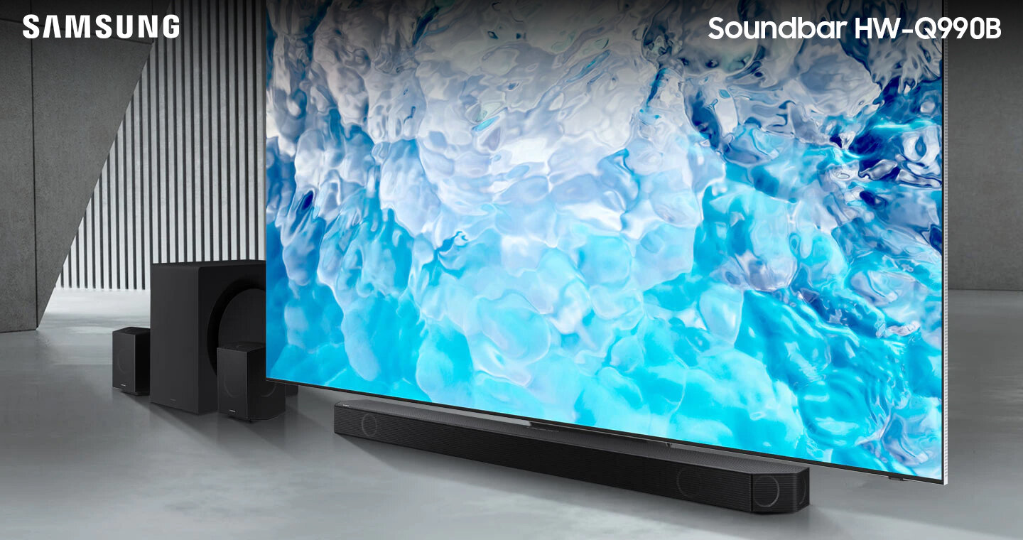 phpzyovdp pl-feature---531142471 Widok soundbara Q-serii HW-Q990B/EN w salonie z telewizorem Samsung. HW-Q990B/EN