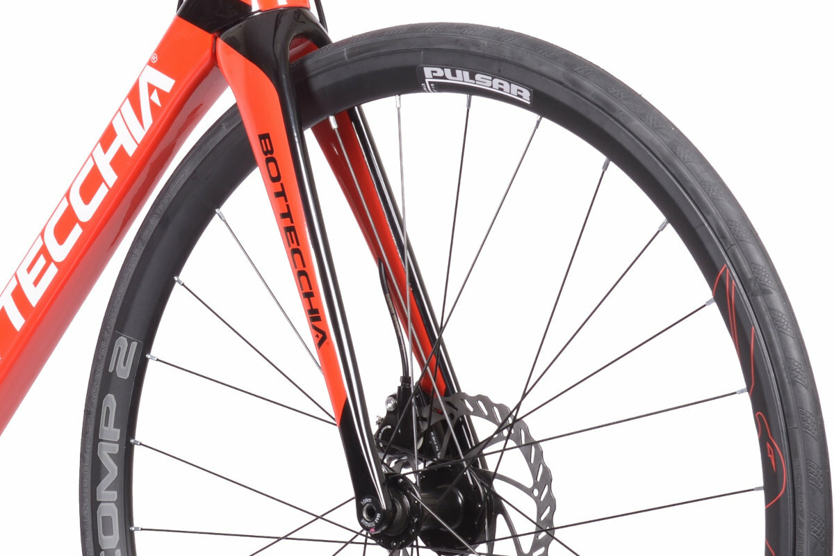 Rower szosowy BOTTECCHIA 8Avio Revolution U20 28 cali Czerwony widelec karbon