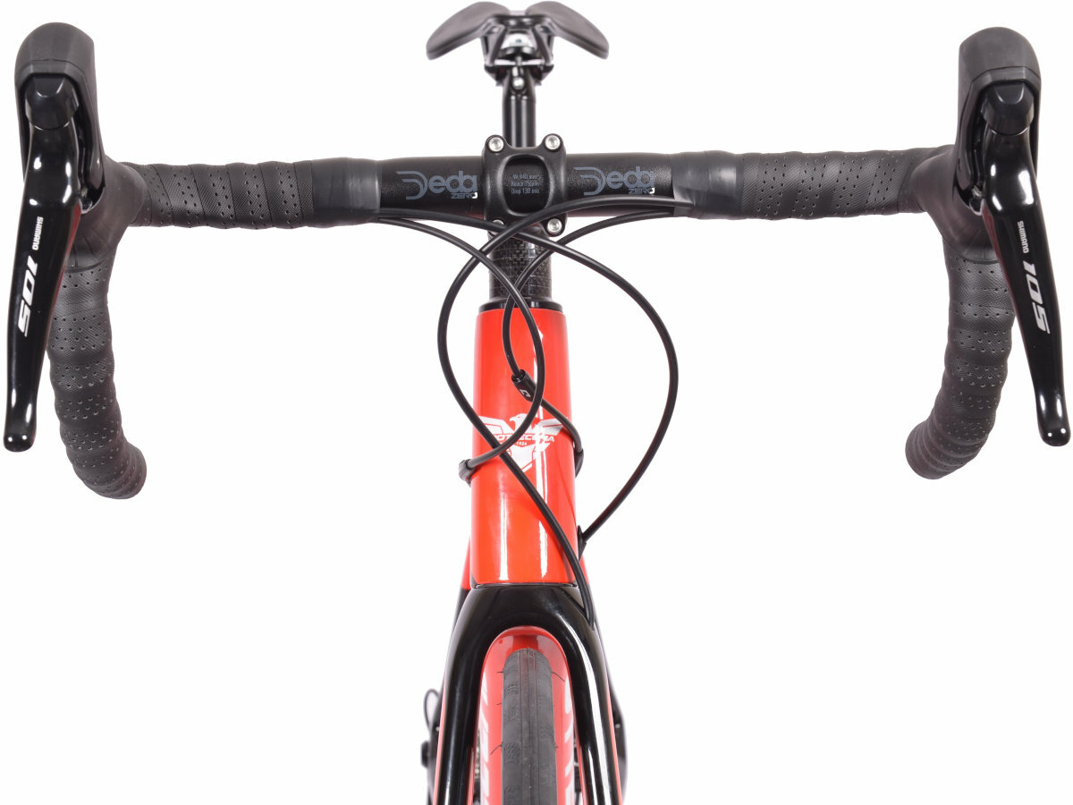 Rower szosowy BOTTECCHIA 8Avio Revolution U21 28 cali Czerwony zawartosc opakowania