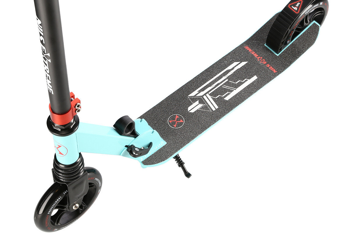 Hulajnoga NILS EXTREME HM2160 Bialo-niebieski prosty system składania