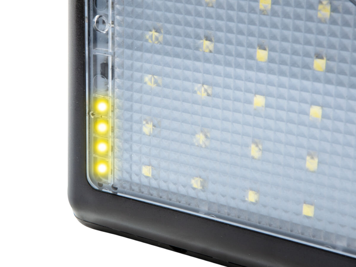 Lampa solarna NEO TOOLS 99-091, akumulator, pojemność, czas, zasilanie, na białym tle lampa zbliżenie na lampki LED i obudowę