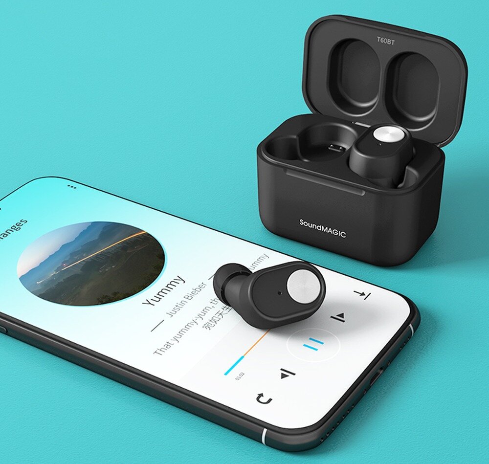 Słuchawki dokanałowe SOUNDMAGIC T60BT brzmienie bluetooth zużycie energii dopasowanie tryb mono stereo sterowanine dotykowe tryb gamingowy czas odtwarzania wodoodporność tryby działania parametry techniczne opakowanie