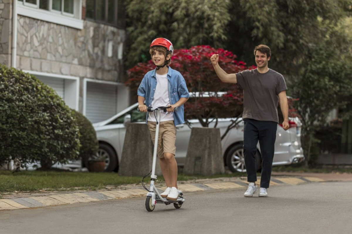 Hulajnoga elektryczna SEGWAY KickScooter C10 Szaro-zolty tryby predkosc