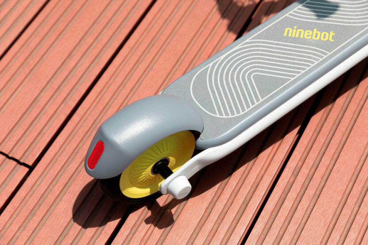 Hulajnoga elektryczna SEGWAY KickScooter C10 Szaro-zolty hamulec nozny