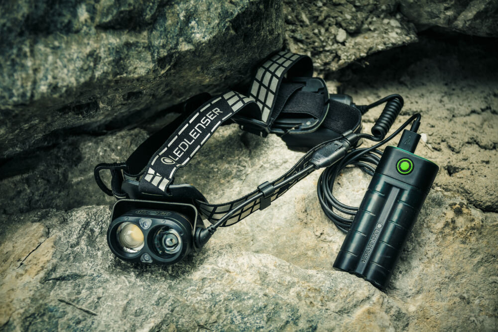 Latarka czołowa LEDLENSER H19R Signature magnetyczne ładowanie tryb oszczędzania energii blokada