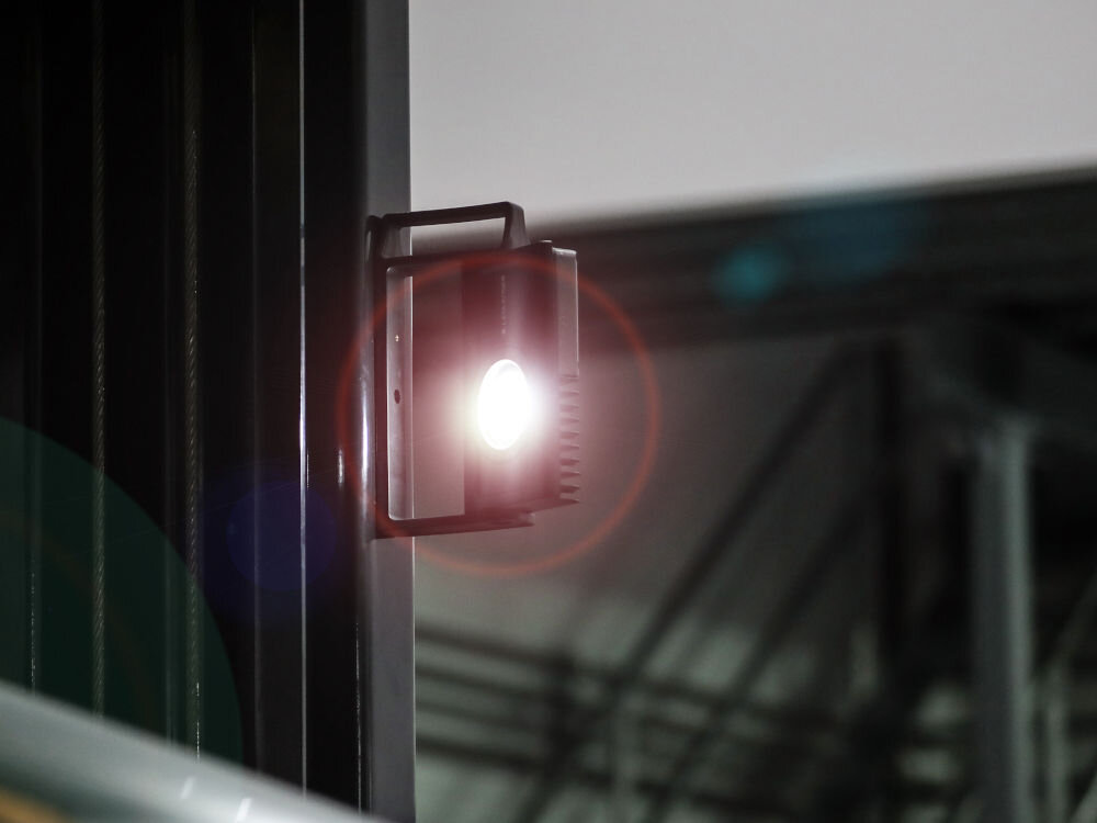 Latarka LEDLENSER iF4R stopka magnes hak