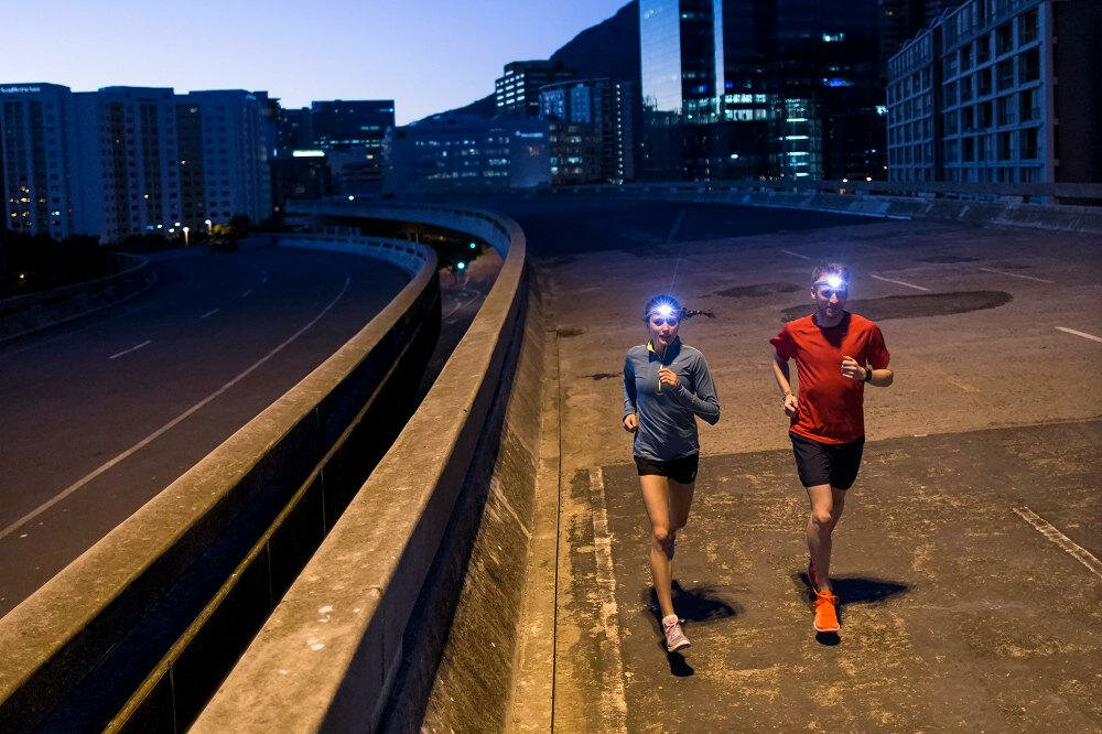 LEDLENSER latarka regulowany kąt nachylenie głowica potrzeby użytkownik biegacze soczewka zasięg back up low battert warning