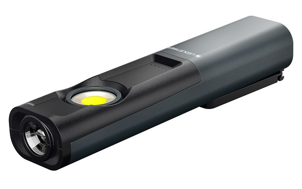 LEDLENSER współpraca latarka akumulator ładowanie kabel