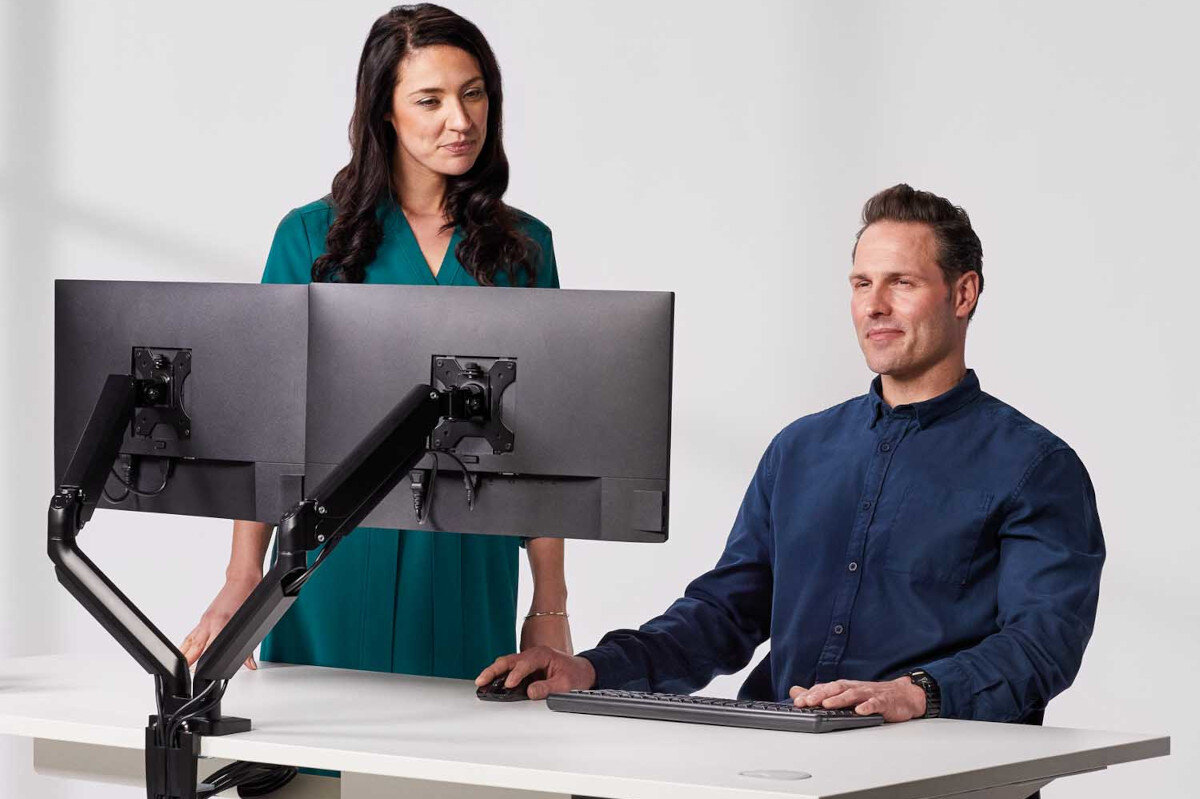 Uchwyt do monitora FELLOWES Platinum Series 8042501 32 cali Czarny kompatybilność mocowanie obciążenie montaż VESA
