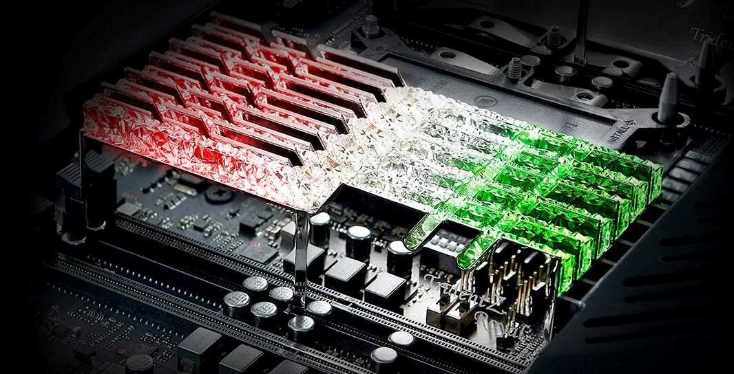 Pamięć RAM G.SKILL Trident Z Royal - 10-warstwowa płytka PCB 