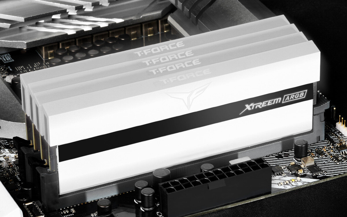 Pamiec RAM TEAM GROUP T-Force Xtreem ARGB 64GB 3600MHz wysoka czestotliwosc pracy