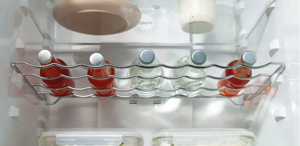 LODÓWKA GORENJE ONRK619DC-L półka na butelki