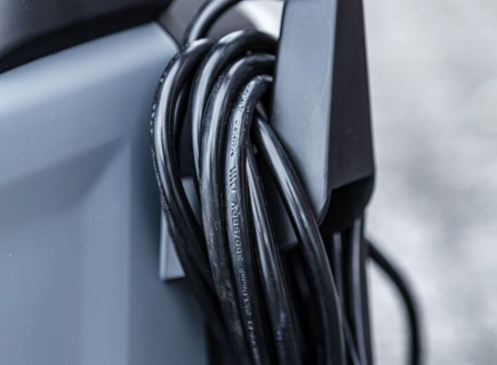 Myjka ciśnieniowa GRAPHITE 59G621 silnik elektryczny moc 2000 W moc przyłączeniowa 2 kW długi kabel zasilający