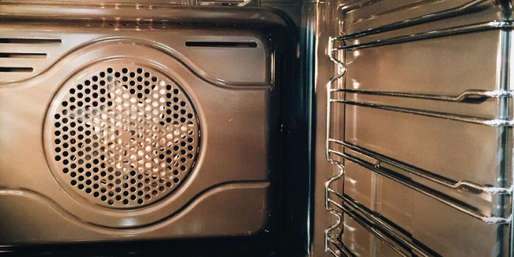 Piekarnik SMEG SF700AO emalia Ever Clean czyszczenie wnętrze