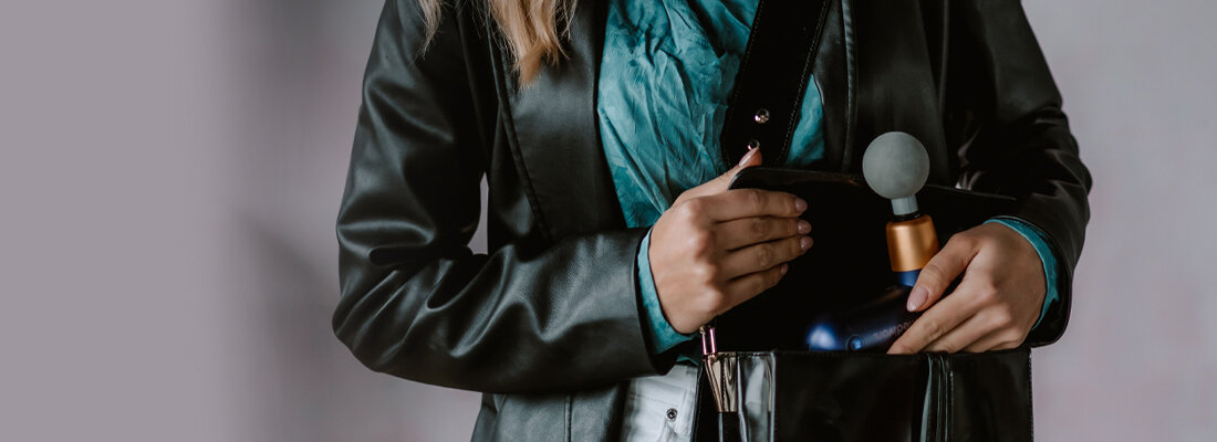 Masażer MEDIVON Gun Pro Y poziom intensywnosci 8 glowic regulacja