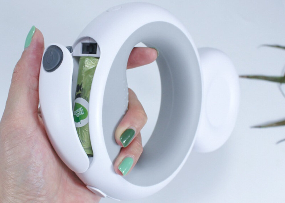 Smycz DOGGY VILLAGE Retractable Leash MT7125 S/M (300 x 0.9 cm) Biały Wbudowany dyspenser miejsce torebki sanitarne sprzątanie spacer