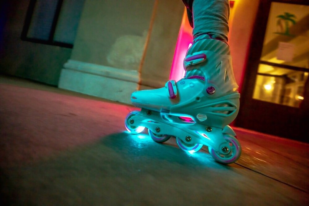 Rolki YVOLUTION Neon Inline komfortowa jazda w miekkim bucie