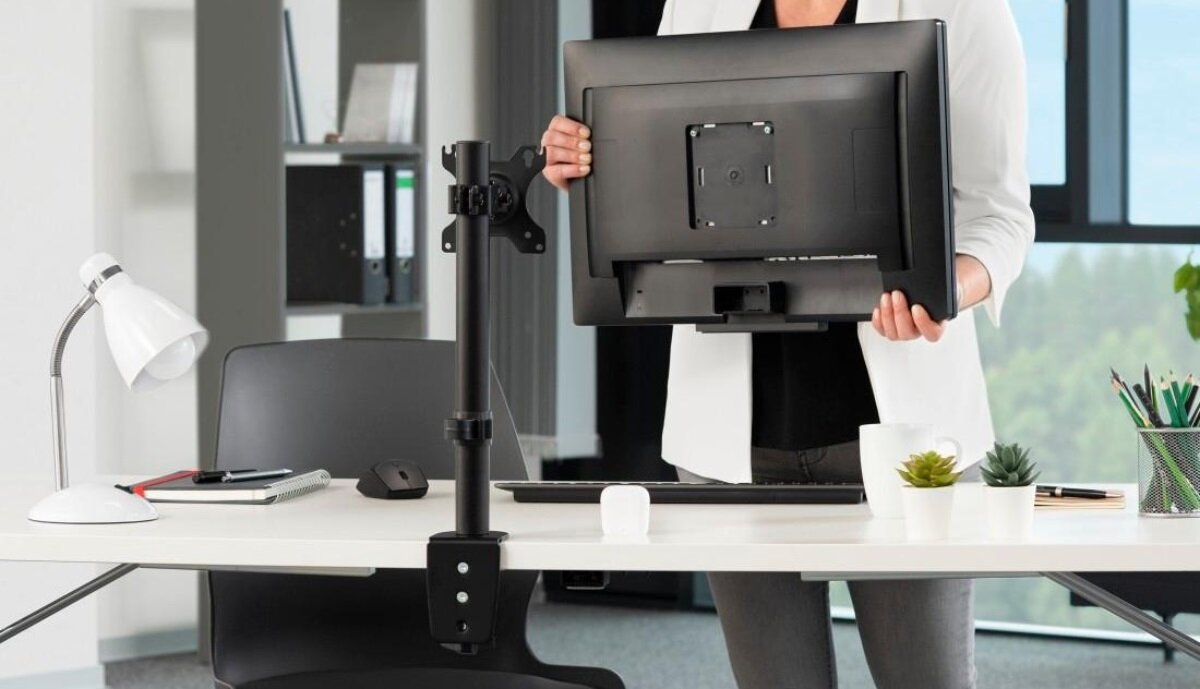 zdjęcie UCHWYTU DO MONITORA STANDARD, 1 KRÓTKIE RAMIĘ, 13 - 32
