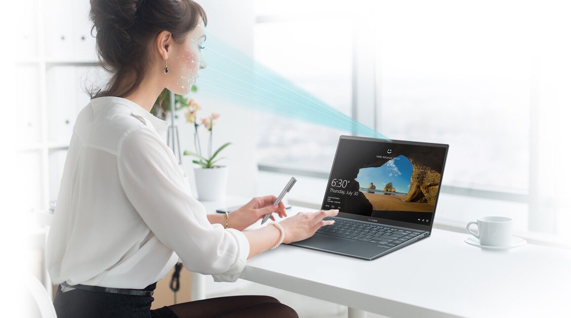Laptop ASUS ZenBook 13 OLED -