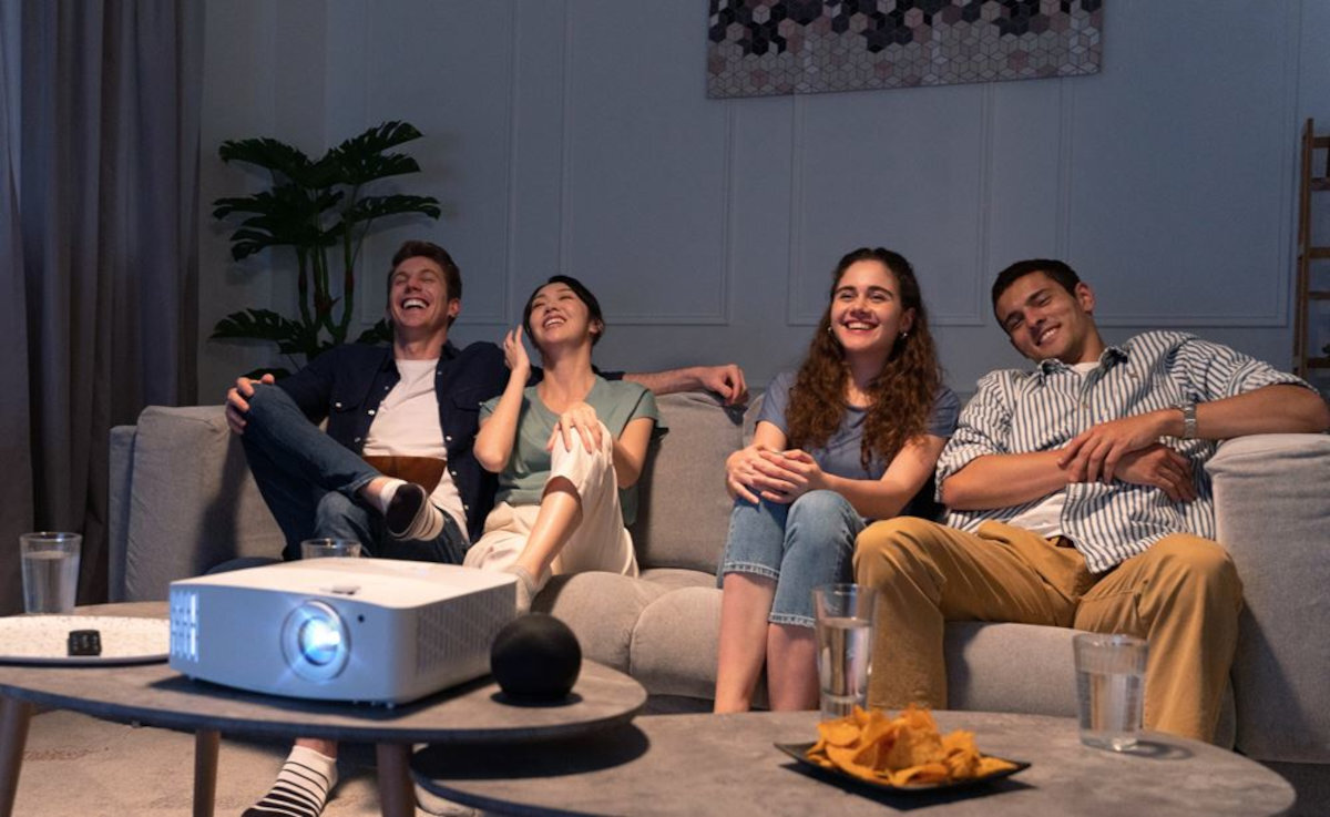 Projektor OPTOMA UHD55 wbudowany odtwarzacz multimedialny