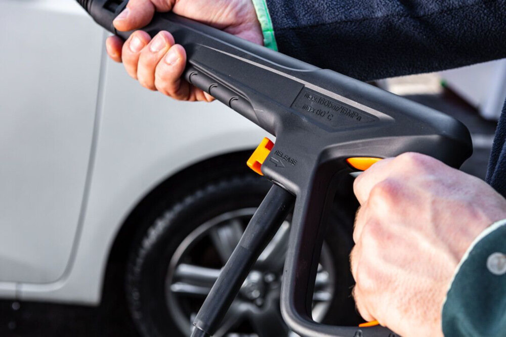 Myjka ciśnieniowa NEO 04-705 pistolet natryskowy dysze o różnym strumieniu