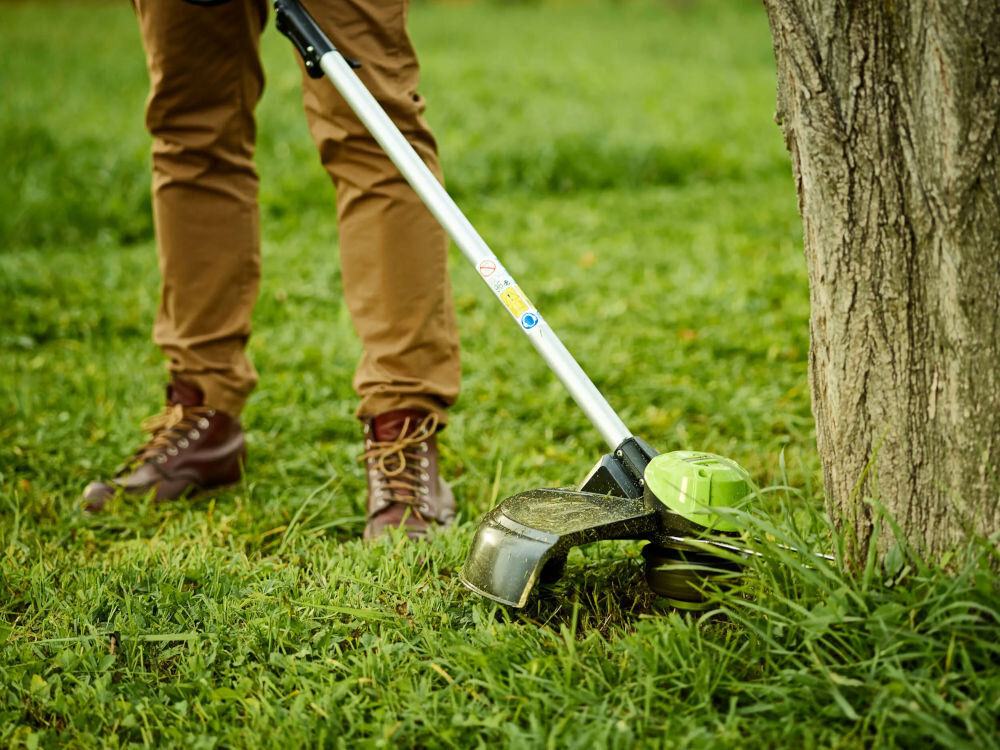 Podkaszarka akumulatorowa GREENWORKS GD60LT silnik bezszczotkowy wysięgnik regulowana wysokość