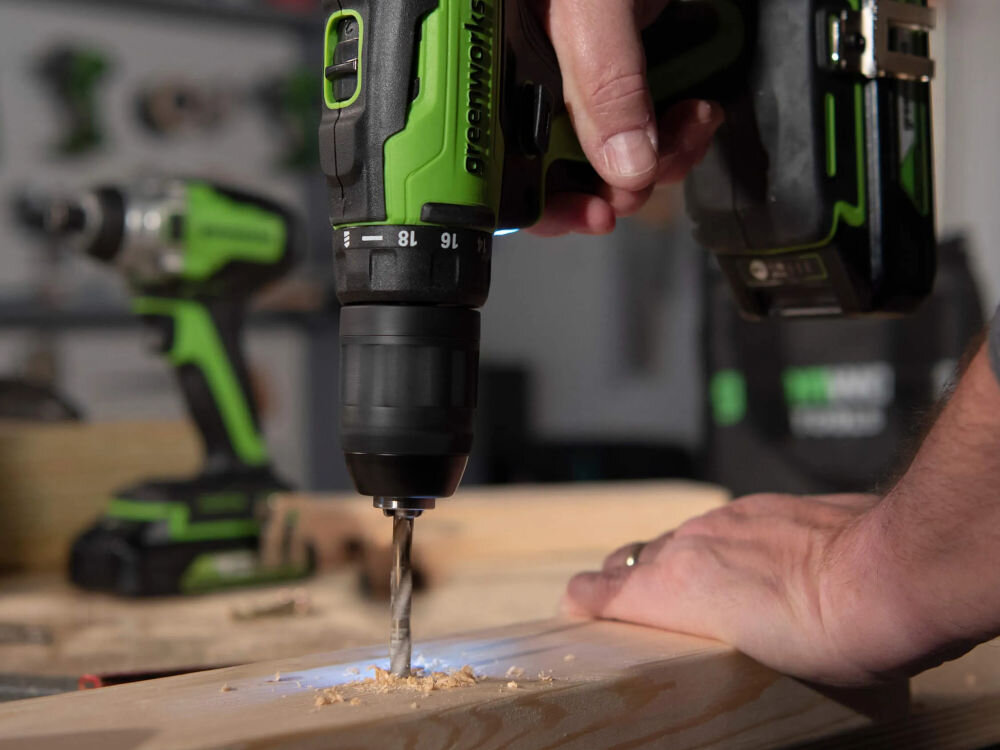 Wiertarko-wkrętarka GREENWORKS GD24DD60 podświetlenie regulacja obrotów tryby